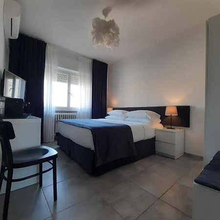 La Duchessa Hotel Alba  Bagian luar foto