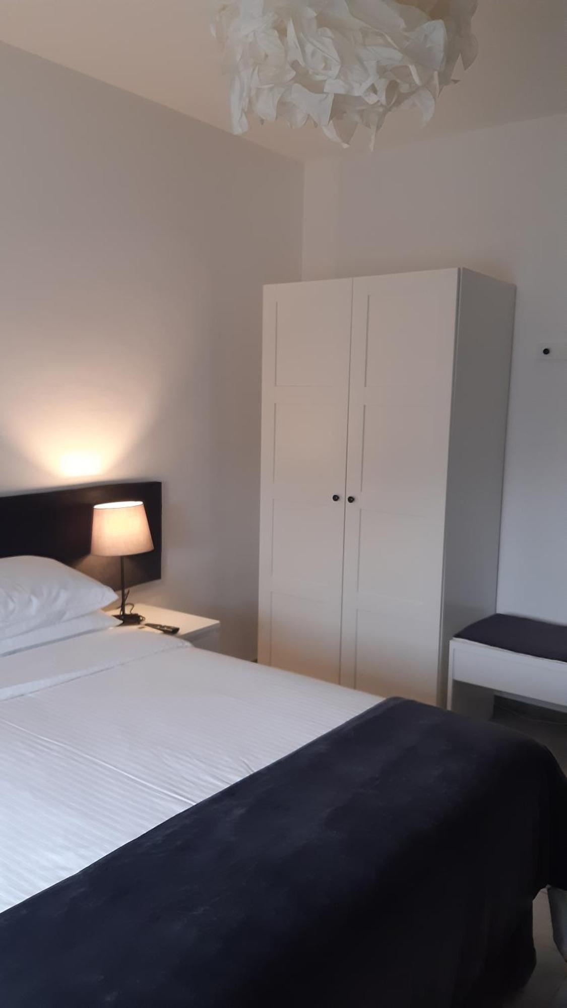 La Duchessa Hotel Alba  Bagian luar foto